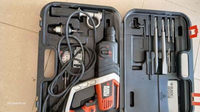 Black Decker large impact drill in case with accessories - Offer ?
