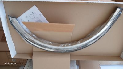 2x stainless wheel arches for Mercedes E 210 - Offer ?
