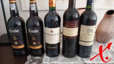 €600,- This is collection number 2 of special, 53 units most from 2003 to 2015. Example 10 year old Porto in 2004 - so 32 years
€600,- This is collection number 2 of special, 53 units most from 2003 to 2015. Example 10 year old Porto in 2004 - so 32 years.
The sale also includes the complete rack.
